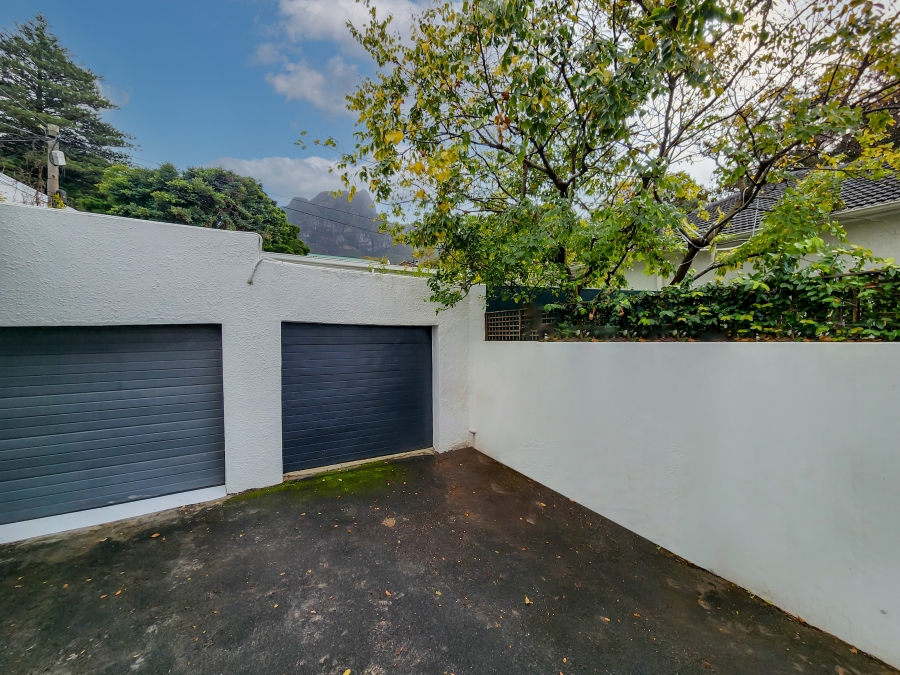 2 Bedroom Property for Sale in Newlands Western Cape
